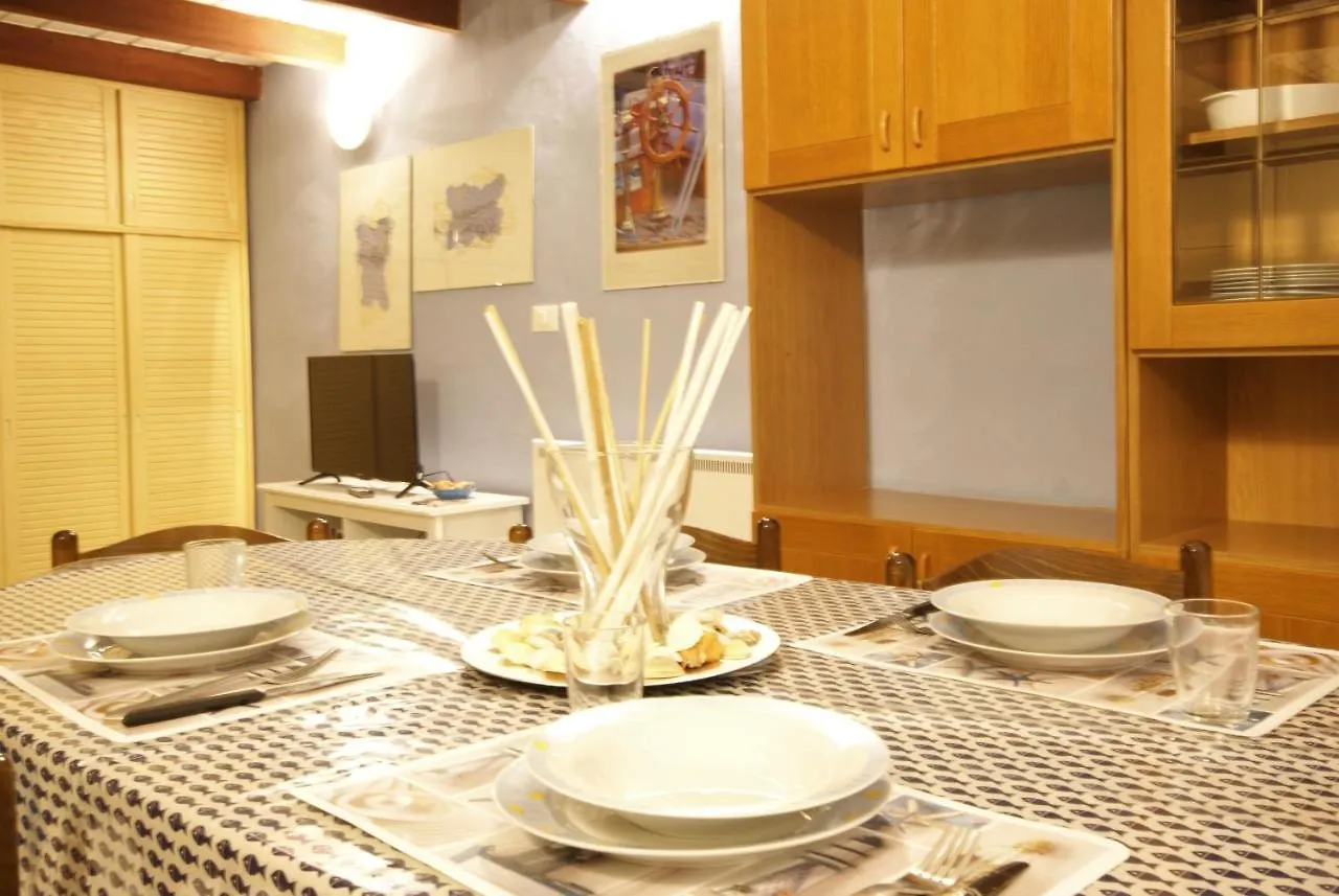 Loft Borgo Foce Apartment Porto Maurizio Italy
